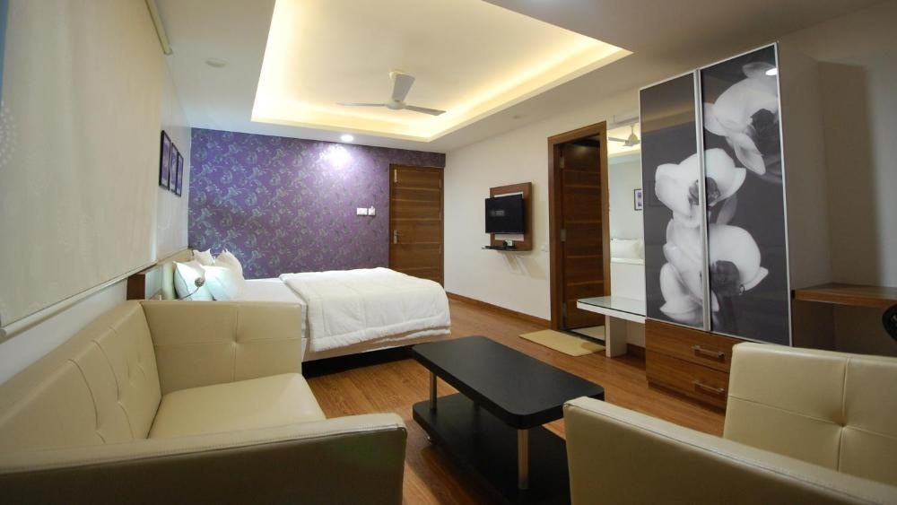 Room image 4