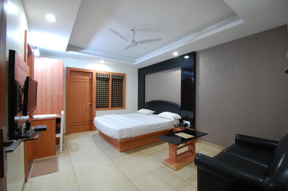 Hotel Ambassador