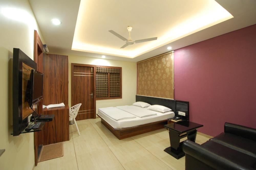 Hotel Ambassador