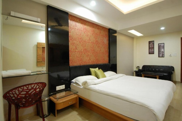 Hotel Ambassador image 13