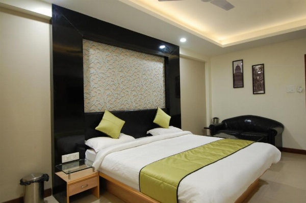 Hotel Ambassador image 14