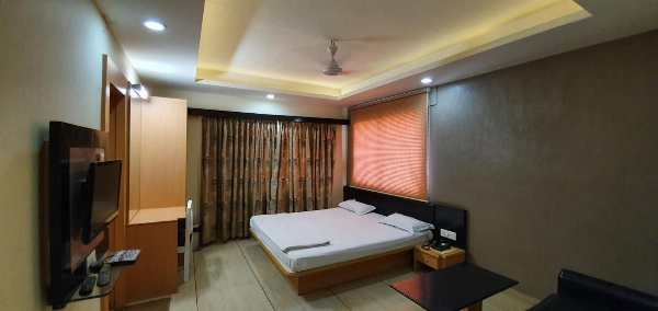 Hotel Ambassador image 4